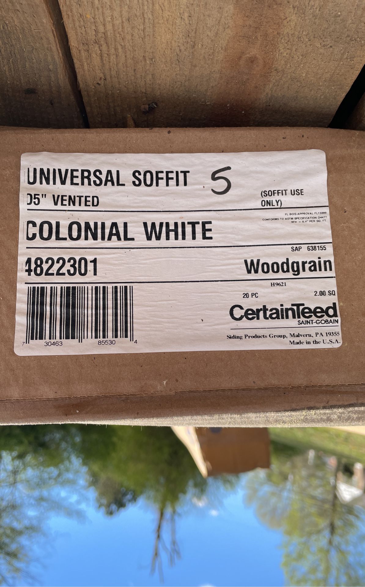 Colonial White Wood grain Siding