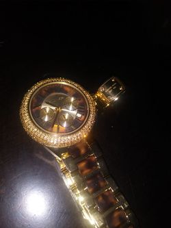 Watch with ring