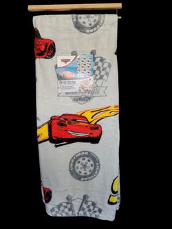 Disney Cars Plush Throw 50x70in