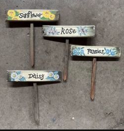Garden stake decor