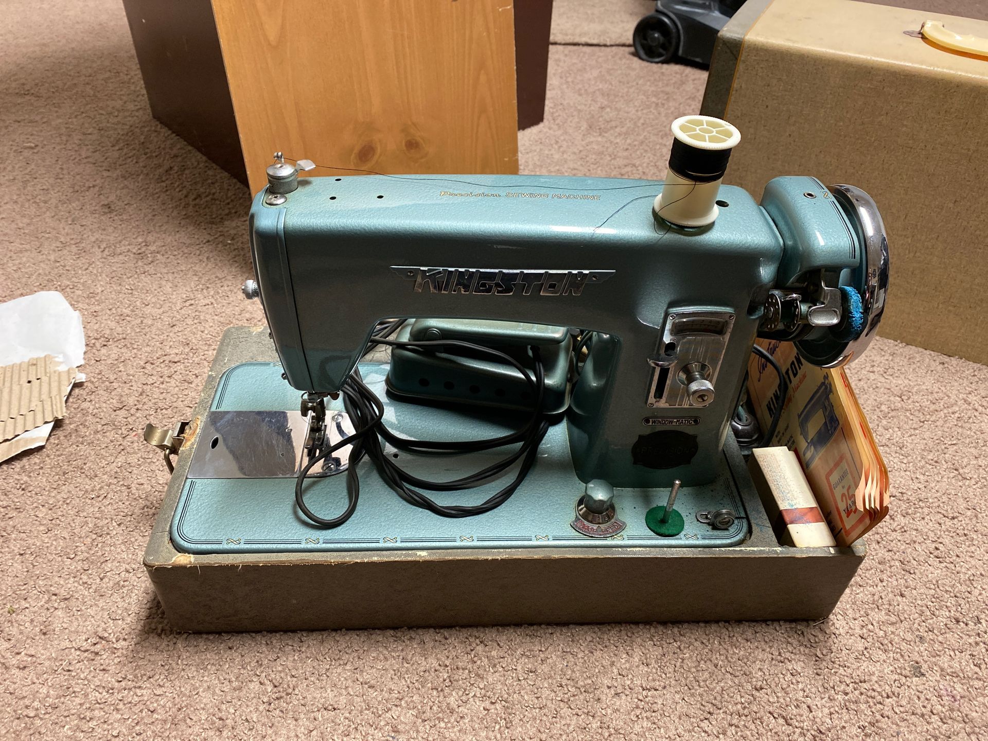 Kingston deluxe sewing machine for Sale in Phoenix, AZ OfferUp