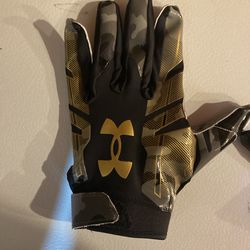 UA Gold/camo Football Gloves L/XL