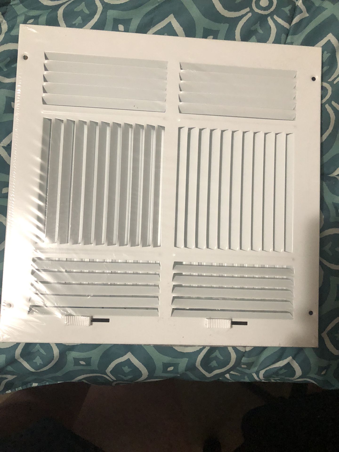 Ceiling vent sidewall register 12 x 12 box of eight
