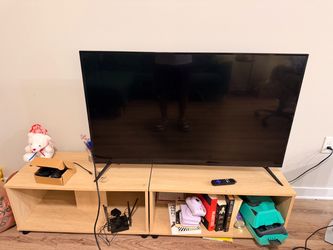 50” Insignia Smart TV + Matching Wood Media Stand