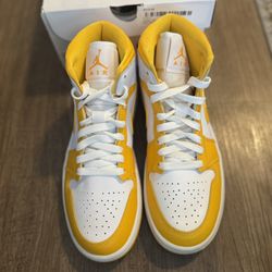 Jordan 1 Yellow And White Highs 