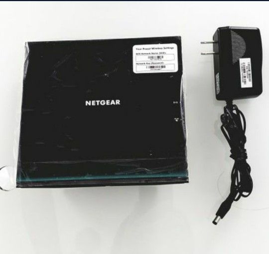 NETGEAR - WI FI INTERNET ROUTER