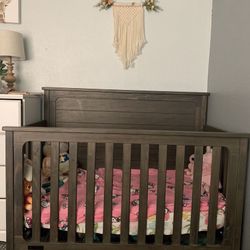 Baby Crib 