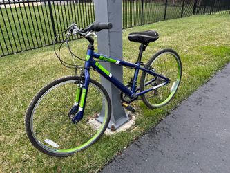Youth 24 inch bicycle Diamondback Insight