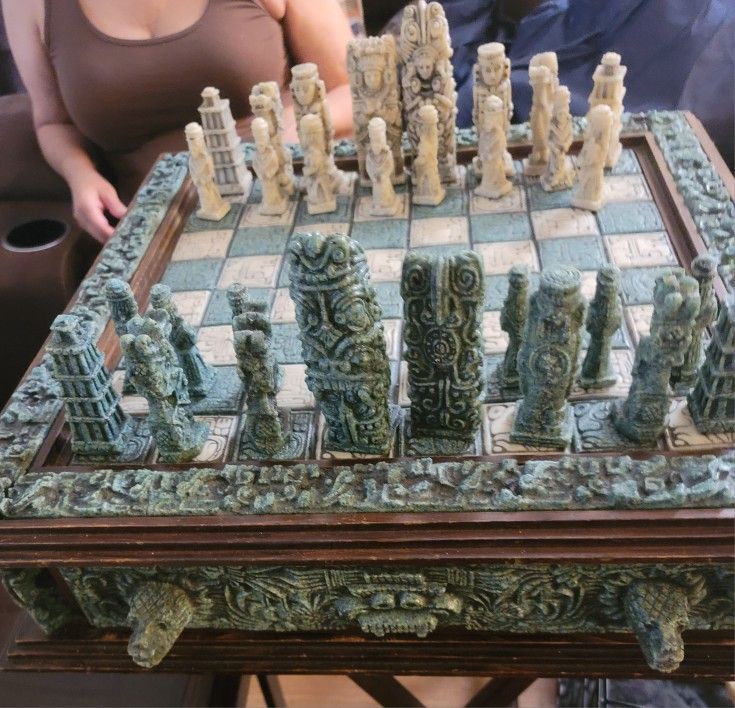 Chess set. Aztec 50.00 OBO