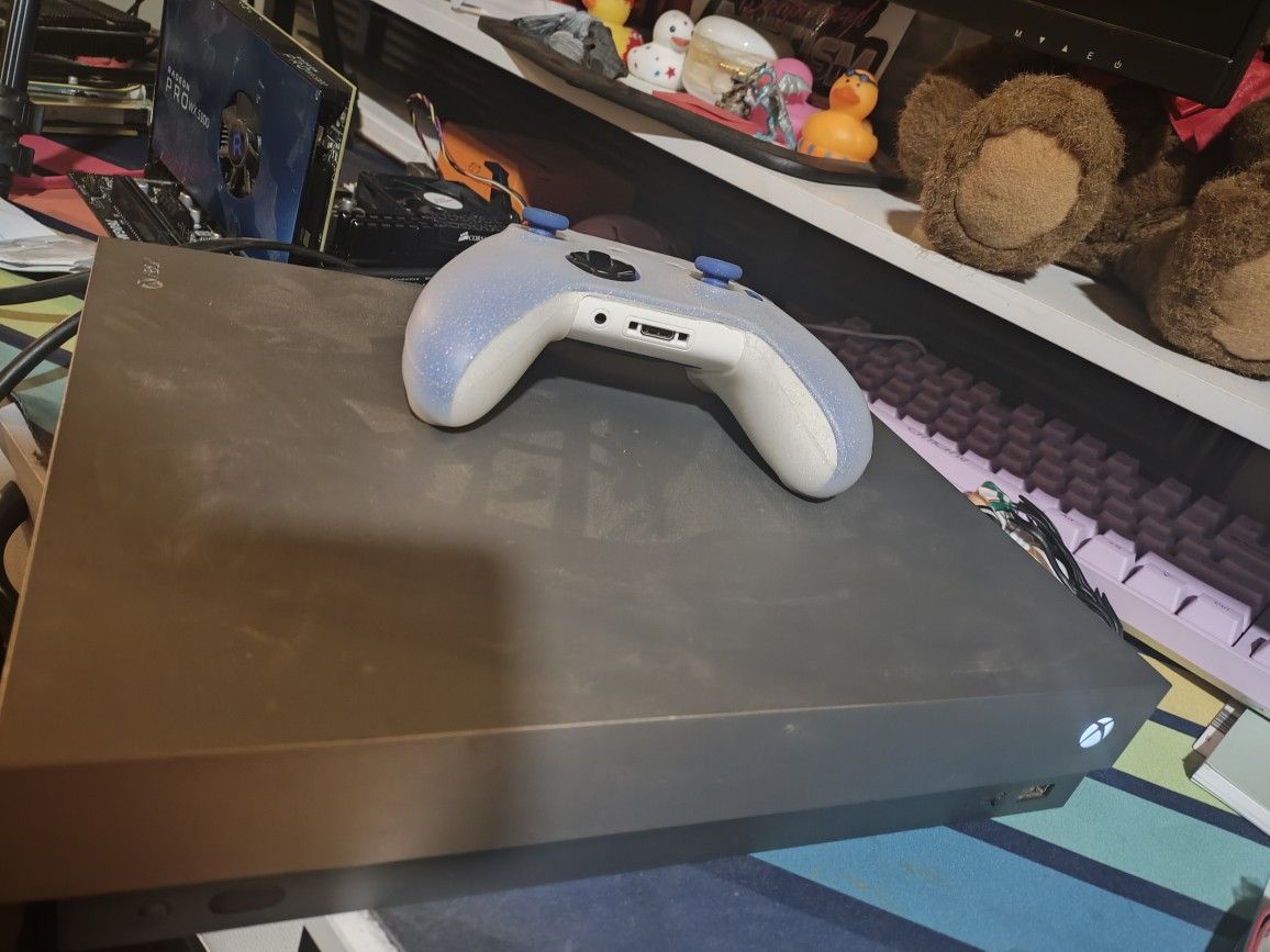 Xbox One X Gold Rush 1tb