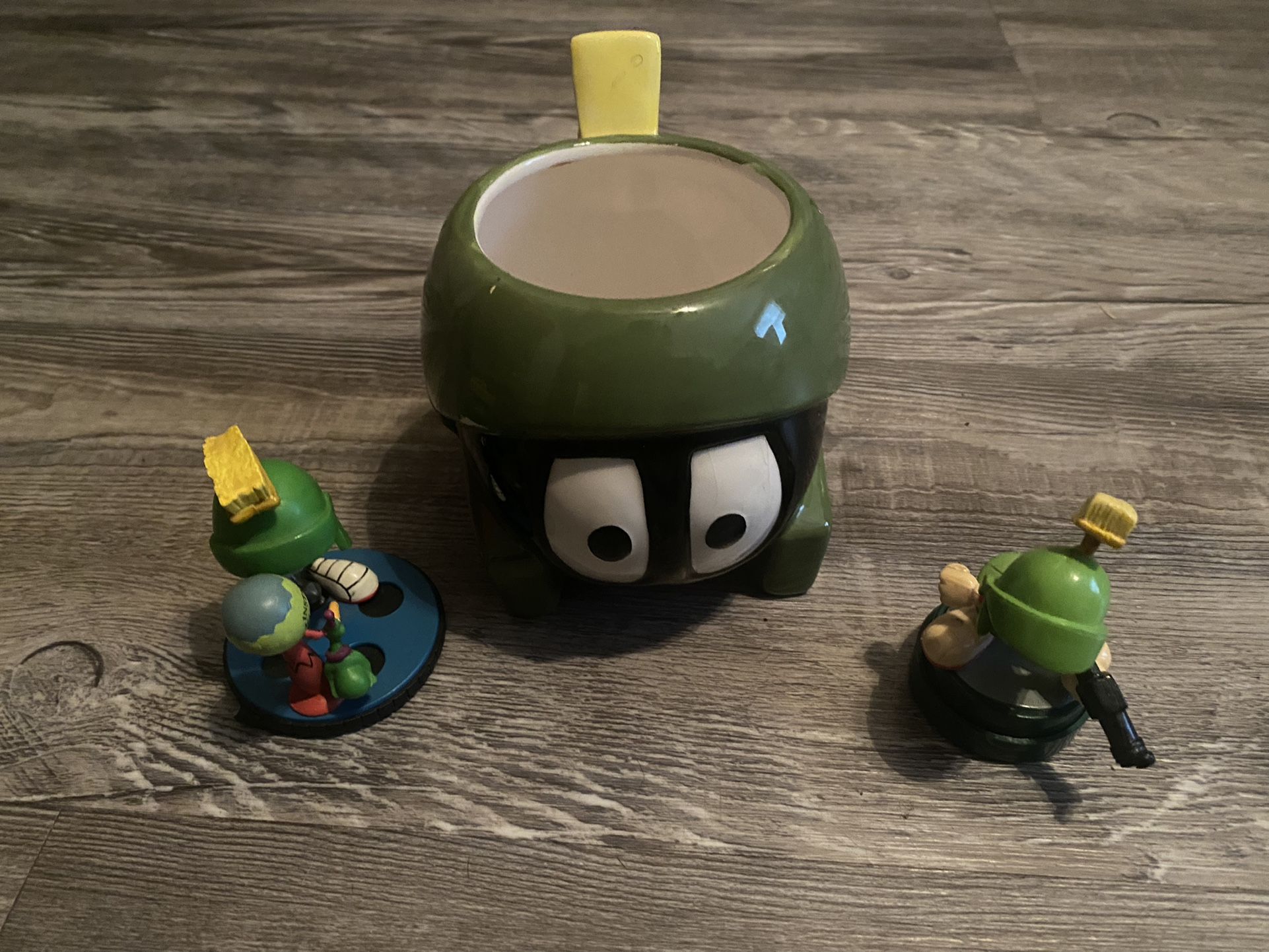MARVIN The MARTIAN Mug Warner Bros. Looney Tunes Vintage 1992 plus 2 figures