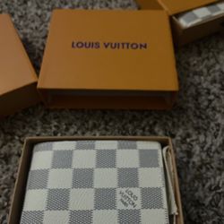 Louis Vuitton Walllets