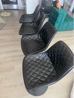 Set of 4 Black Adjustable Bar Stools / Counter Chairs