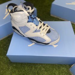 AIR JORDAN 6 RETRO "UNC"