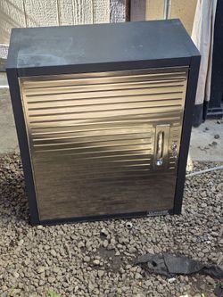 Cabinets  Tool Box Brand New With Keys