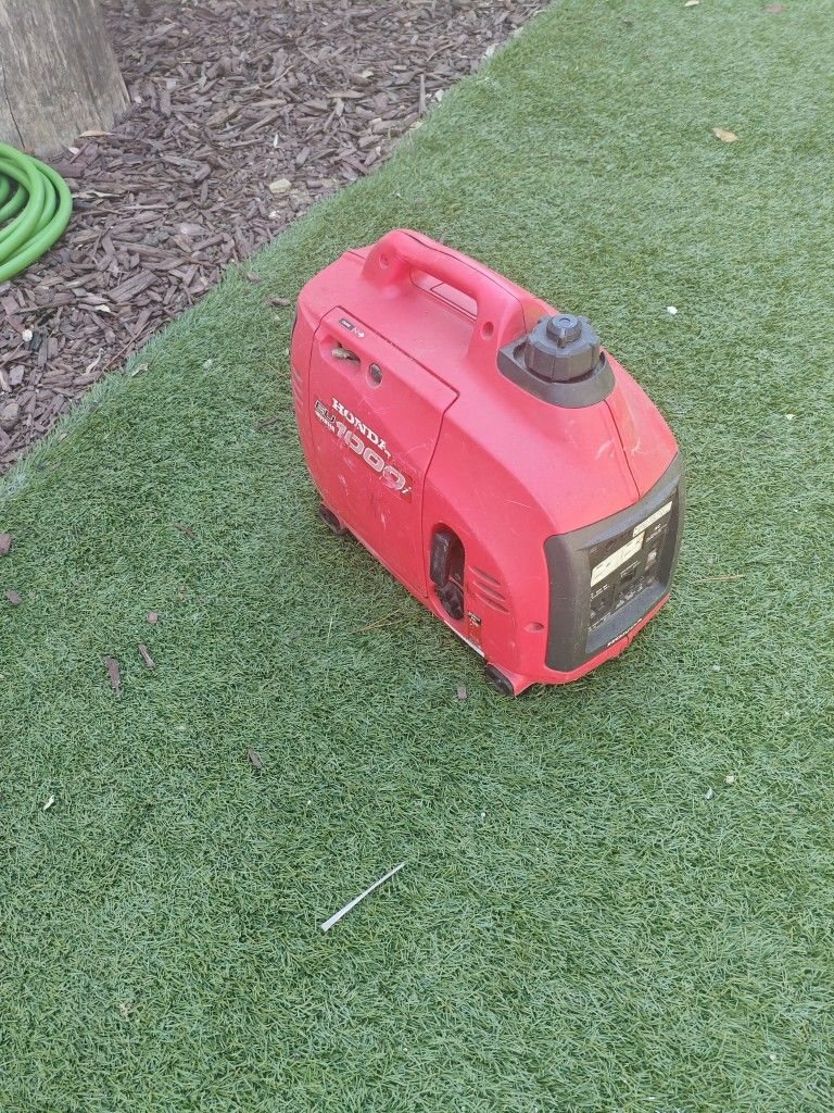 Honda EU 1000 Generator