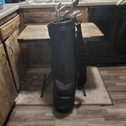 Dunlop Golf Clubs + Dunlop Golf Bag