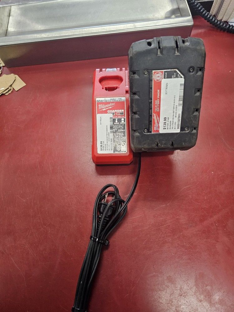 96091 Milwaukee 18v Lithium Ion 12.0 Ah Battery And Dual M12 M18 Charger 587866