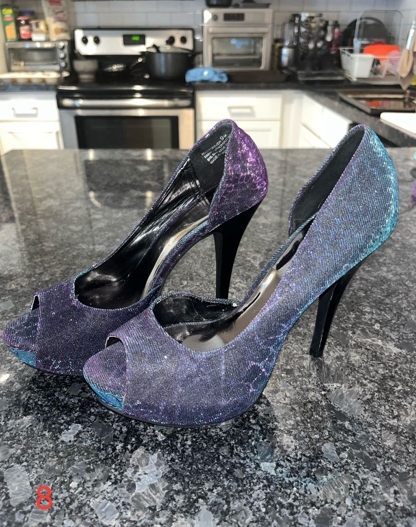 8. Chinese Laundry Peep toe heels Blue And Purple Iridescent 9.0 women $20