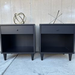 Beautiful black pair of nightstands