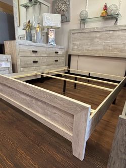 White Queen bedroom set
