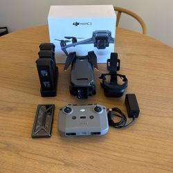 DJI Mavic 3 Fly More Combo
