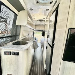 2016 Airstream GT