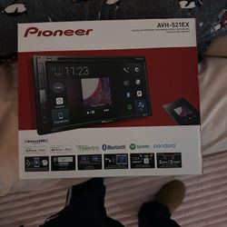 BNIB Pioneer Touchscreen Radio Media For Car