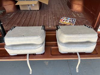 Folding boat seats with swivel pedestals