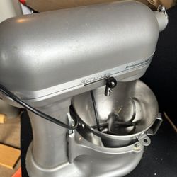 Kitchen Aid Mixer 