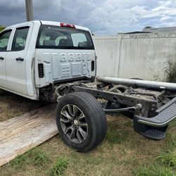 Parting Out,Good  V8 5.3L Running Engine 