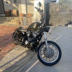 2004 Harley Davidson Sportster 883