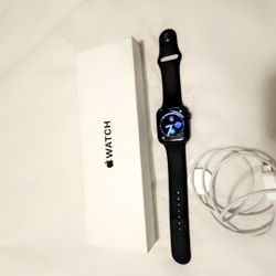 Apple Watch SE (Gen 2) 44mm midnight black
