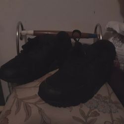 Airmax 90s Size Eight In a Half Black on Black 