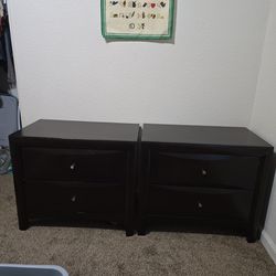 Dresser (nightstands)