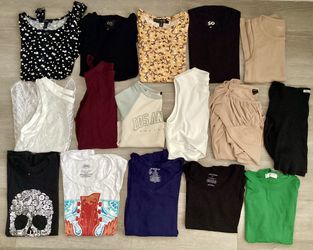$12 FOR ALL - 15 pieces Lot of Women’s Junior’s Clothing Clothes XS Small T-Shirt Top Shirt Tank Crop