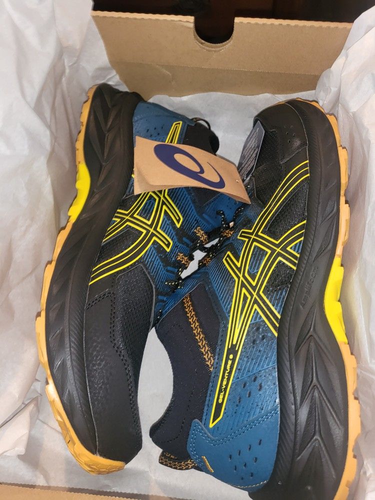 Gel VENTURE 9 MT. Mid-top.