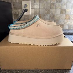 UGG Tazz Driftwood Size 7 8 