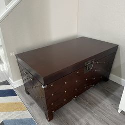Decorative Trunk Coffee Table With Storage