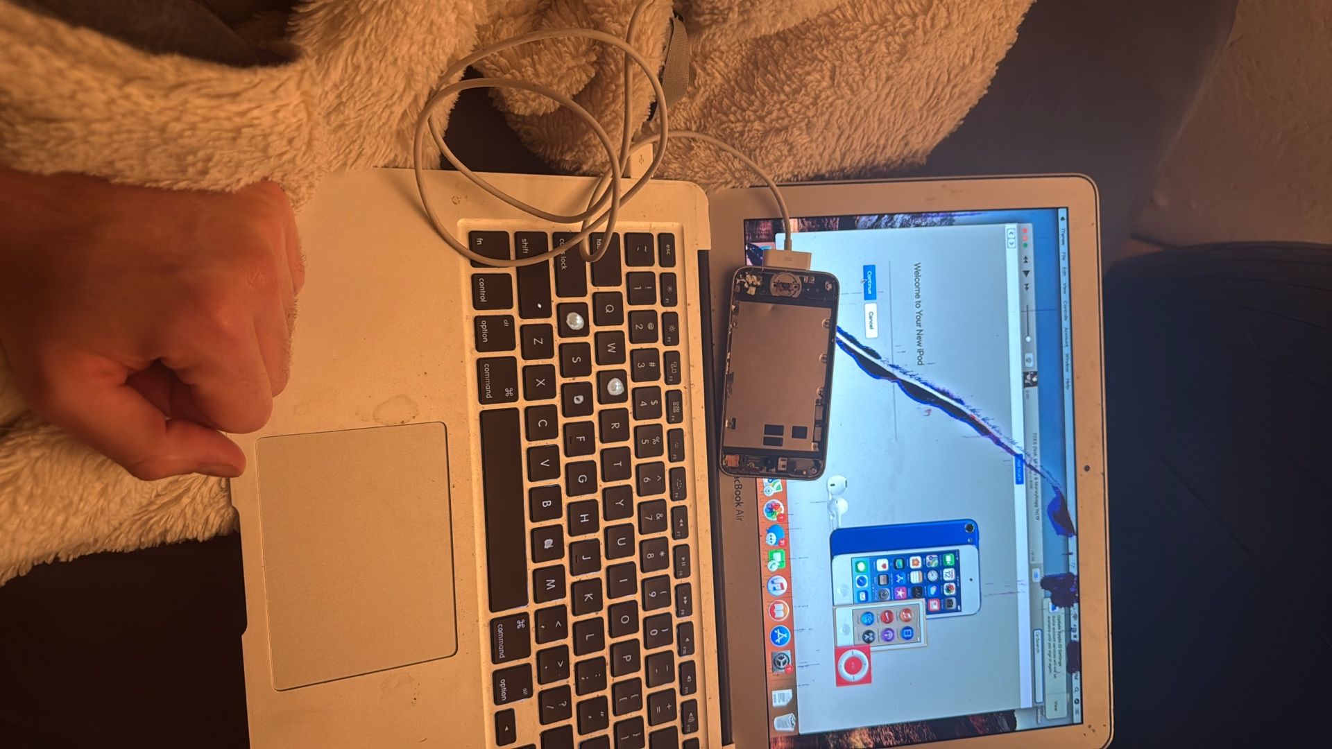 iPod Touch 4th Generation No Screen For Parts