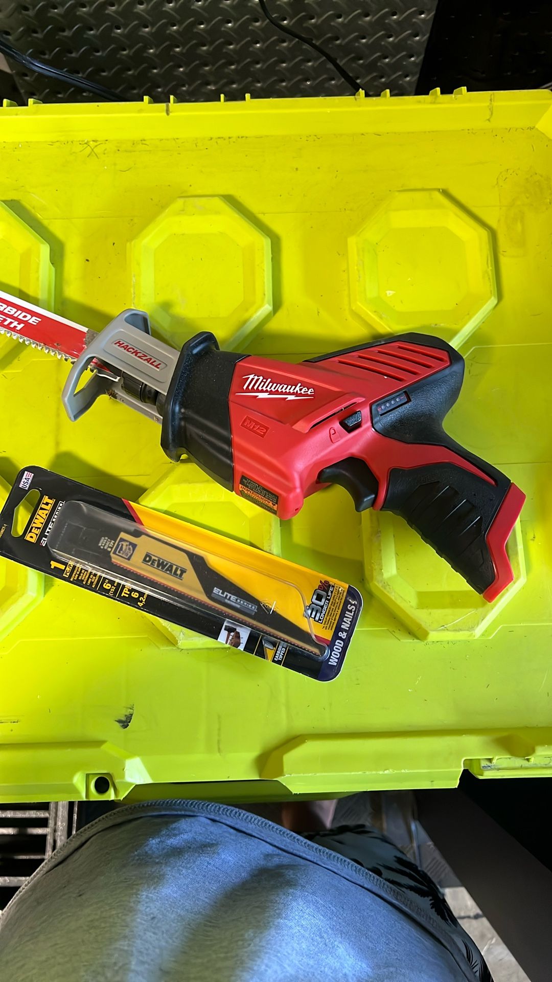 M12 Hacksaw With Blades