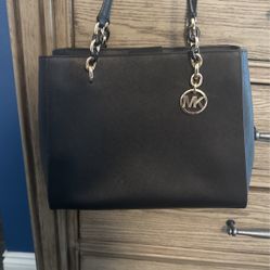 Micheal Kros Handbag