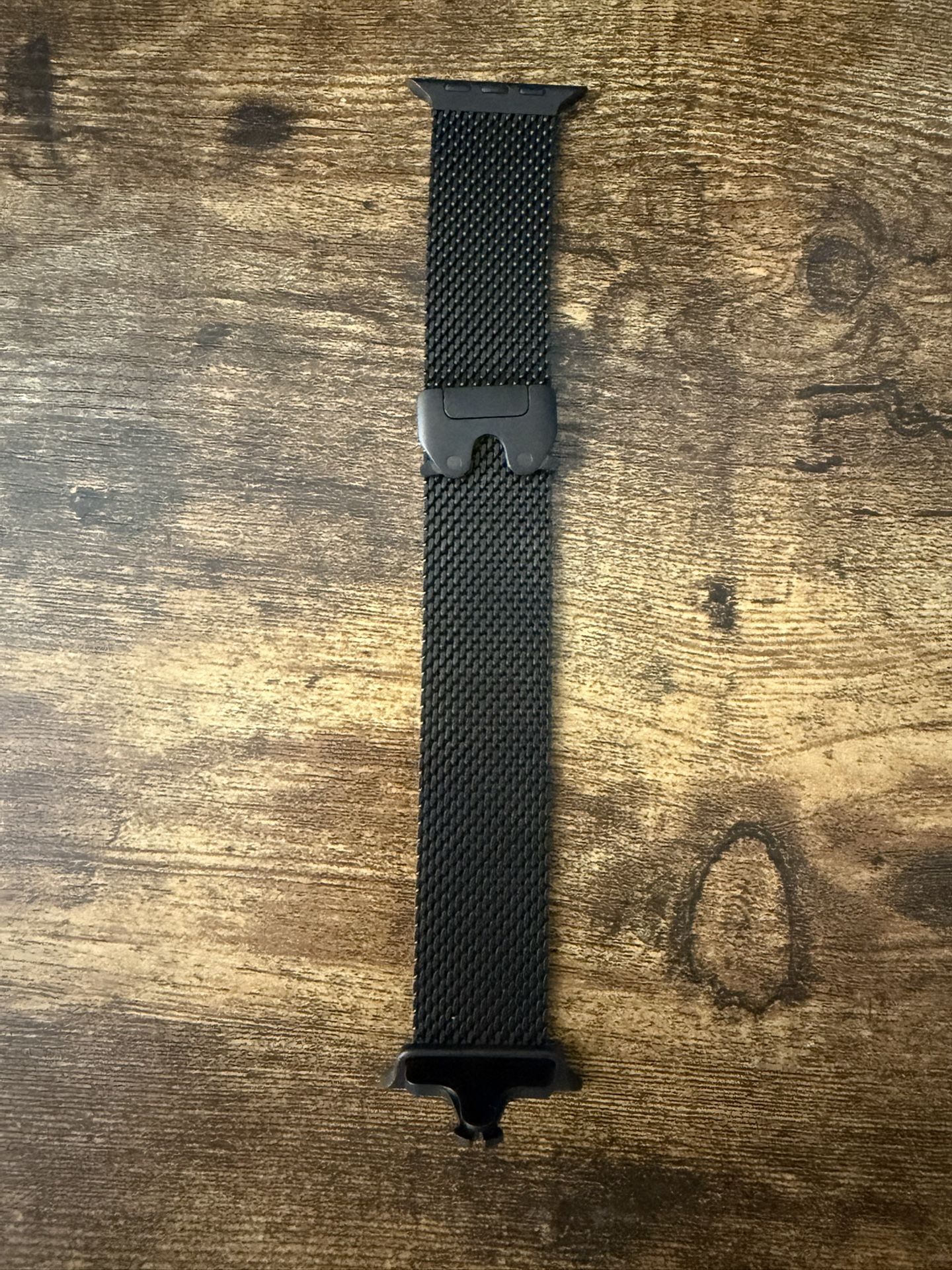 Apple Watch Ultra black titanium Milanese loop