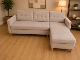 Free delivery nearby of sectional