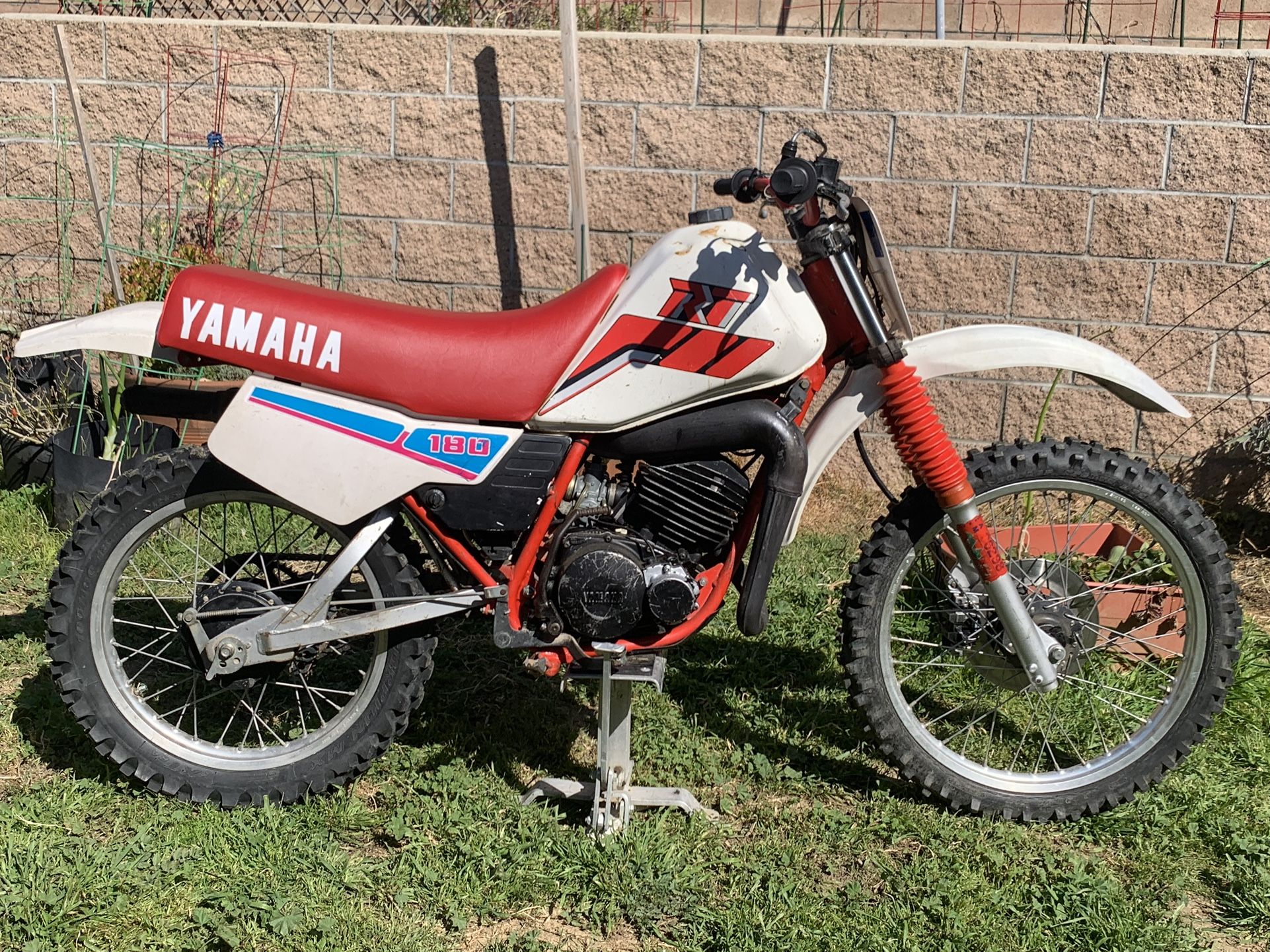 1991 Yamaha RT180