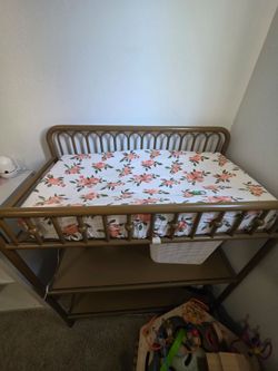 Baby changing table