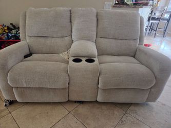 Couches recliner set
