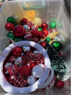 Christmas tree/decorations
