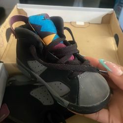 Size 7C Jordan 7s