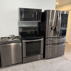 LG Kitchen Appliance Set